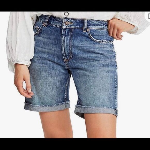 WE the Free medium wash denim Bermuda‎ shorts - Picture 1 of 8
